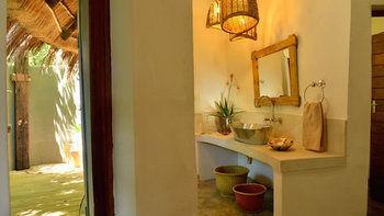 Bakwena Lodge Kasane Eksteriør billede
